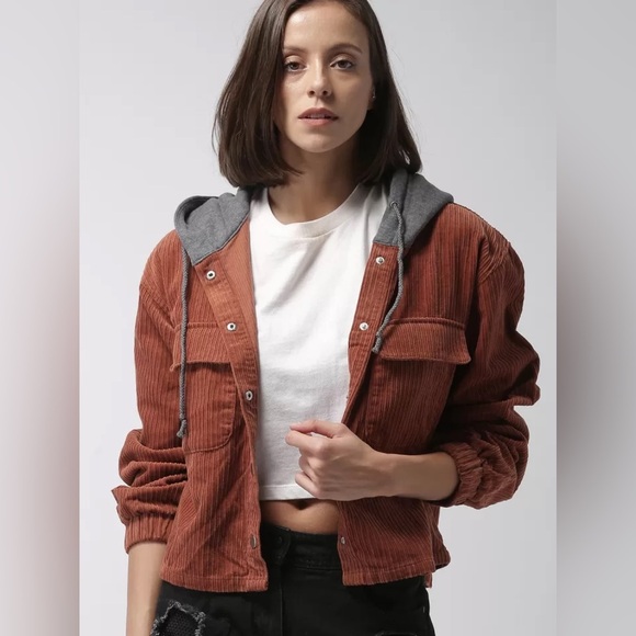 Forever 21 Women’s Small Cropped Boxy Brown Hooded Jacket Corduroy Snap Button - Picture 1 of 6